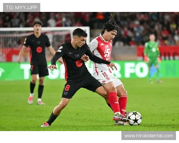 记者：特狮将坐车返回巴塞罗那，初步检查显示他将缺阵8个月